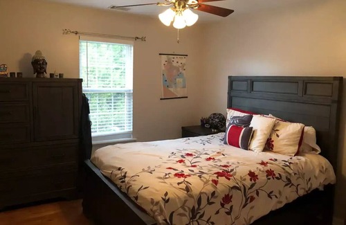 Evans Hotel | Martinez home Masters Rental- Sleeps 8nn