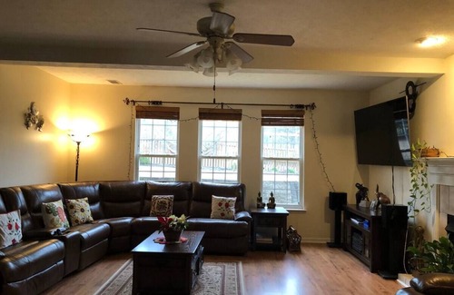 Evans Hotel | Martinez home Masters Rental- Sleeps 8nn