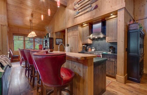 Truckee House | Martis Camp Barn Styled Cabin - Stunning 3 BR Walk to Family Barn and Camp Lodge!