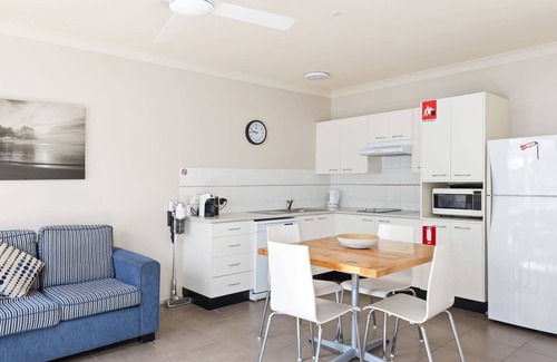 Nelson Bay Apartment | Marty's Little Beach No 5