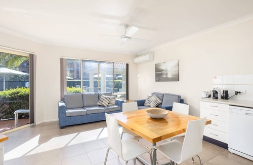 Nelson Bay Apartment | Marty's Little Beach No 5