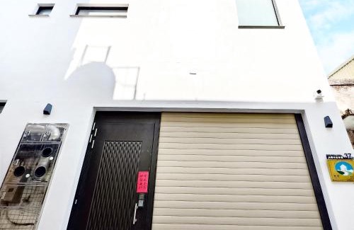 West Central District House | Maru Yang馬路楊宿屋