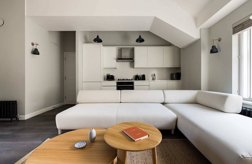 Chinatown Apartment | Marvellous Leicester Sq 2BR - Netflix & Nespresso