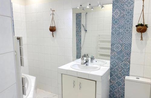 Bonne-Nouvelle Apartment | Marvellous Sunbathed 3BR at the heart of Paris