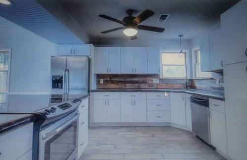 Carova Beach House | Marvelous 4-bedroom house in Corolla, wild horse area. MUST HAVE 4 x 4 VEHICLE