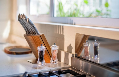 Cape Peninsula House | Marvelous 5-bedroom house with WiFi, pool, beach and more in Cape Town