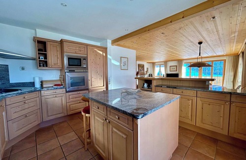 Rougemont Apartment | Marvelous Luxurious Furnished Flat with Outstanding Views