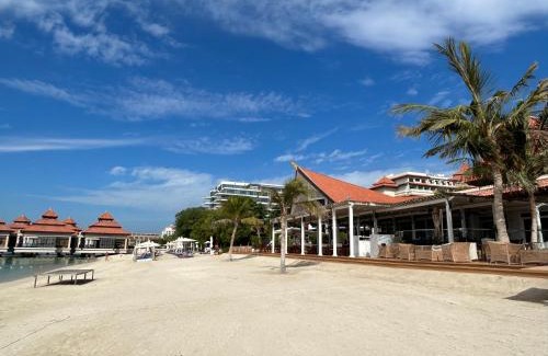 Palm Jumeirah Apartment | Marvelous private beach apartment in Palm Dubai within Anantara 5 star resort