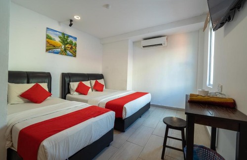 Wakaf Che Yeh Hotel | Mary J Hotel Family 10 pax room