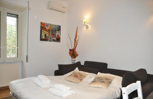 Quartiere XXVII Primavalle Apartment | Mary's House