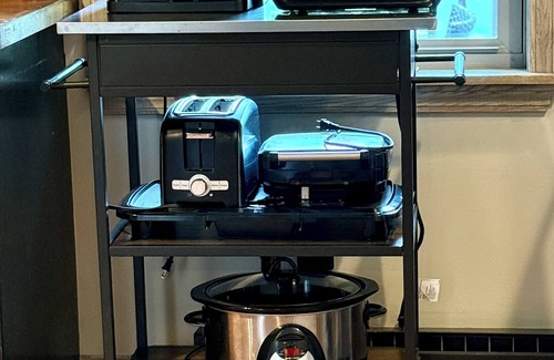 Meadow Bridge House | Mary’s Place- New River Gorge National Park and Preserve Rest, Relax, Rejuvenate