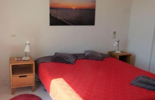 Saint-Pierre-la-Mer House | Mas Bellevue Comfortable holiday residence