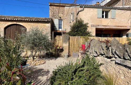 Cabrieres-d'Avignon House | MAS-Calou