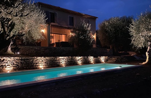 Le Rouret Villa | Mas de Charme au Milieu des Oliviers