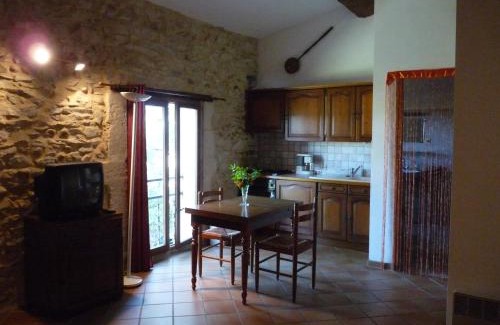 Costieres Apartment | Mas des Esclots