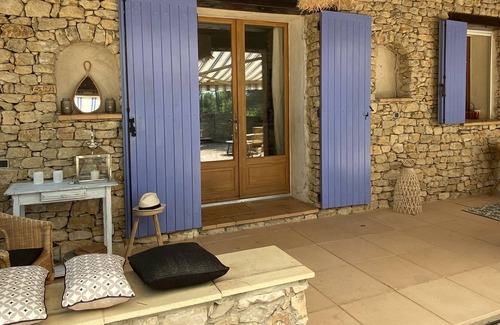 Gargas Villa | Mas in the ROUSSILLON pine forest with view, heated swimming pool