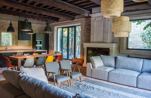 Tarascon House | Mas Provençal in the heart of Provence