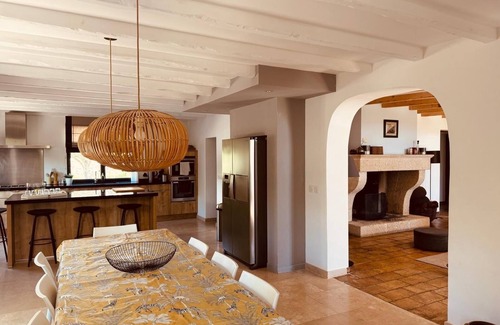 Villevieille Villa | Mas renovated with 6 bedrooms and 4 bathrooms and a heated swimming pool