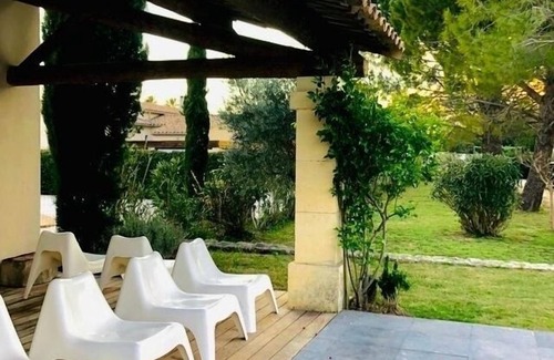Villevieille Villa | Mas renovated with 6 bedrooms and 4 bathrooms and a heated swimming pool