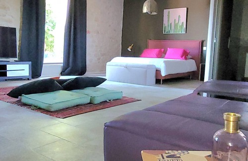 Beaucaire Other | MAS TAREAU LE CHAI