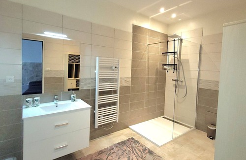 Beaucaire Other | MAS TAREAU LE CHAI