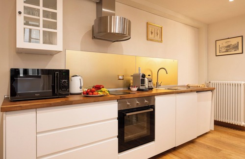 Duomo Apartment | Mascagni Apartment - Palazzo D'Ambra Historical Residence