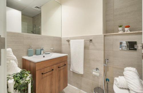 Masdar City Apartment | Masdar Tranquil Studio near F1 Circuit & Airport