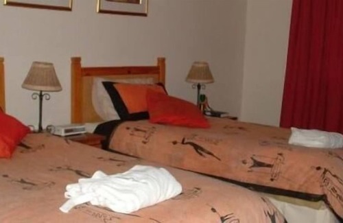 Rustenburg House | Masibambane Guest House