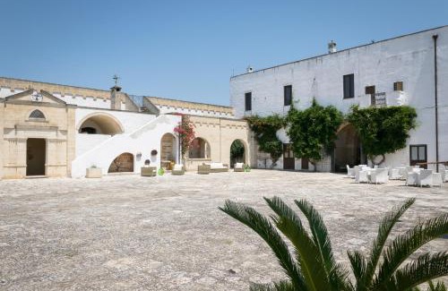 Salice Salentino Bed & Breakfast | Masseria Mazzetta Salento Corte del Falconiere B&B