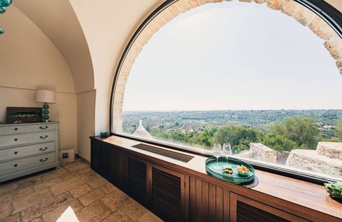 Cisternino Villa | Masseria Minetta – Scenic Villa Escape. Pet Friendly