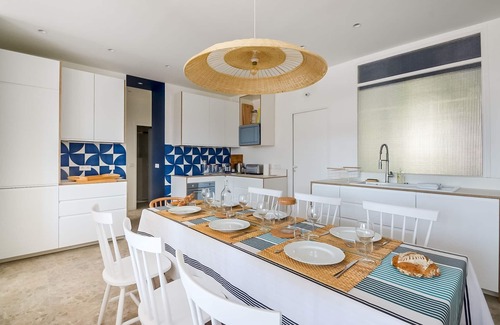 Hotel-de-Ville Apartment | MASSILIA BLUE - Grand appartement refait à neuf avec vue sur le Vieux Port