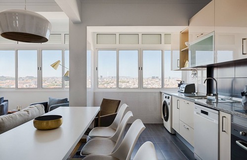 Alfama Apartment | Master Deco Gem in Graça