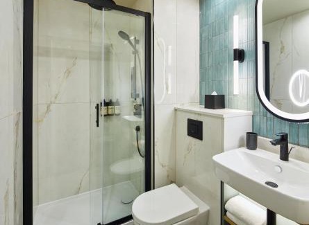 Castle Baynard Apartment | master St. Paul's