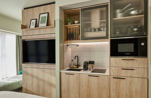 Castle Baynard Apartment | master St. Paul's