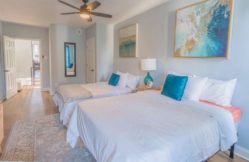 Brewerytown House | *Master Suite* 11 GUESTs | Group Stay | 3 Floors