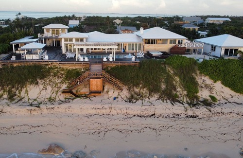Hope Town Resort | Master Suite