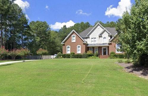 Evans House | Masters Rental 2023 with Pool in Gated Community