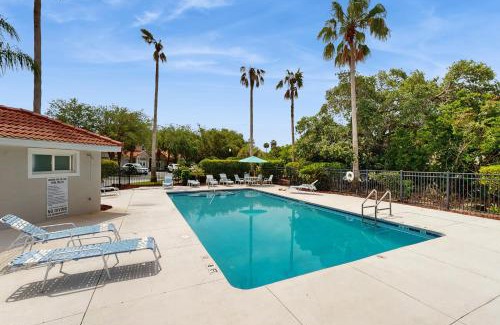 Palm Harbor House | Matanzas Retreat
