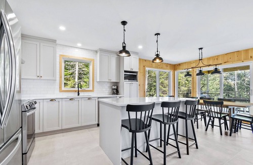 Saint-Michel-des-Saints Ski Chalet | Matawinie cottage near Lac Taureau and ATV/snowmobile trail!