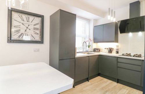 Matlock Cottage | MATLOCK MAISONETTE, family friendly in Matlock