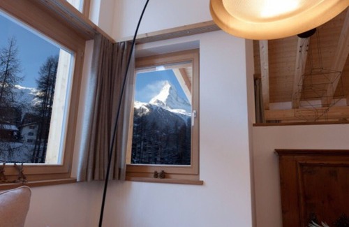 Zermatt House | Matterhorn Gazes, Luxury Embraces 1000