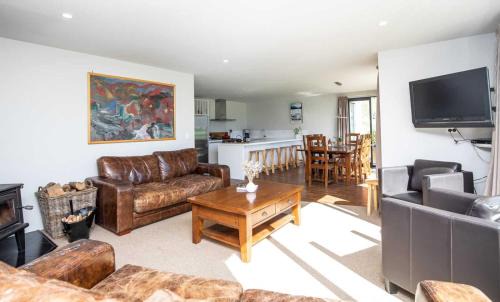 Queenstown Lakes District House | Matukituki Lodge