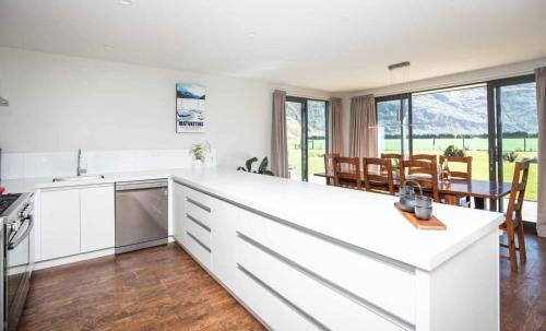 Queenstown Lakes District House | Matukituki Lodge