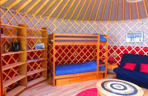 Saint-Georges-des-Hurtieres Other | Maurienne Outdoor - Nuit insolite en Yourte en Savoie