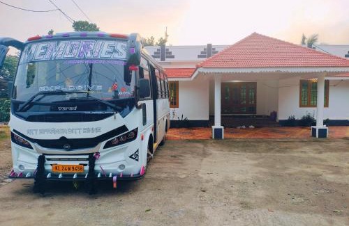 Elappara House | MAVERICK HOLIDAYS INN FAMILY VILLa