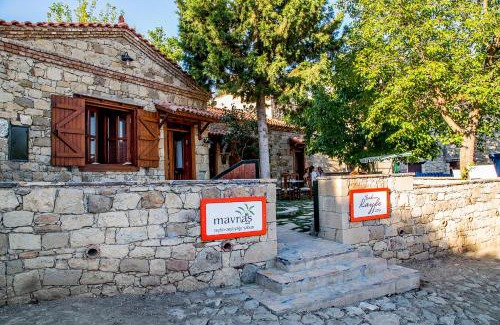 Adatepe Apartment | Mavras Tas Odalar