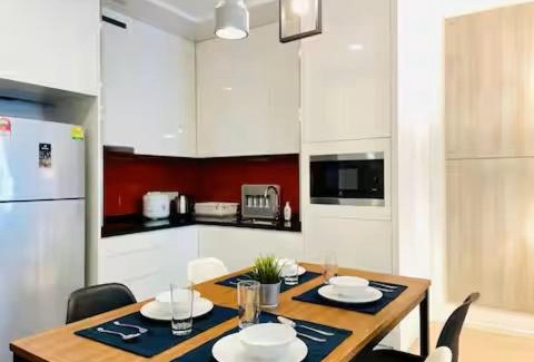 Mont Kiara Apartment | Max 5pax, Muji Style Apartment Arcoris Mont Kiara