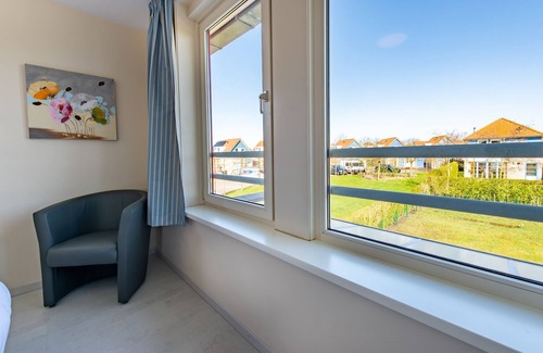 Hoofdplaat House | Maxime 203 - Kustpark Village Scaldia - Large detached holiday villa with spacious garden