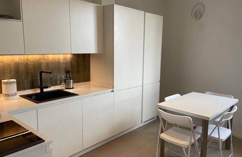 La Spezia Apartment | May's House, Holiday Home, Acquasanta, Apartment A