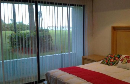 Playa Diamante Apartment | Mayan Playa Torre I Apartment beach front